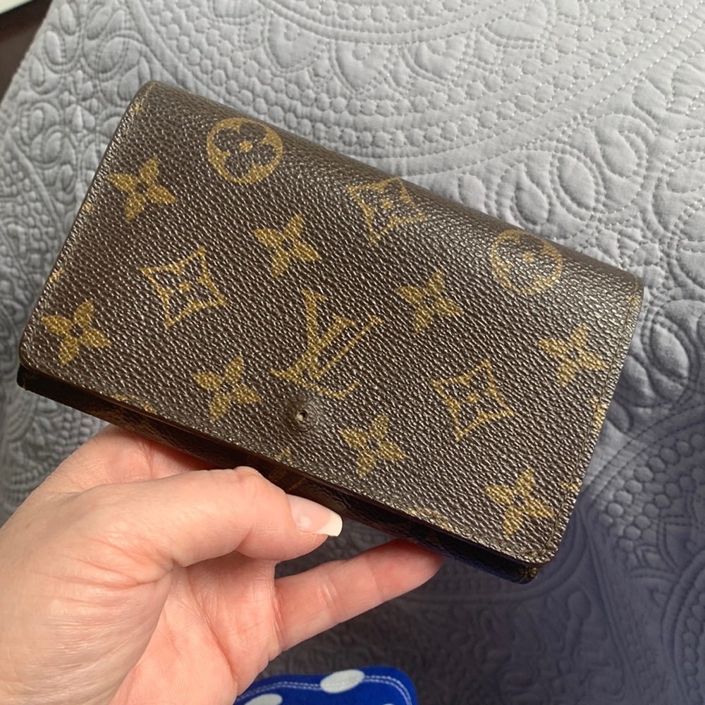 Louis Vuitton Monogram Canvas Brown & Gold Wallet